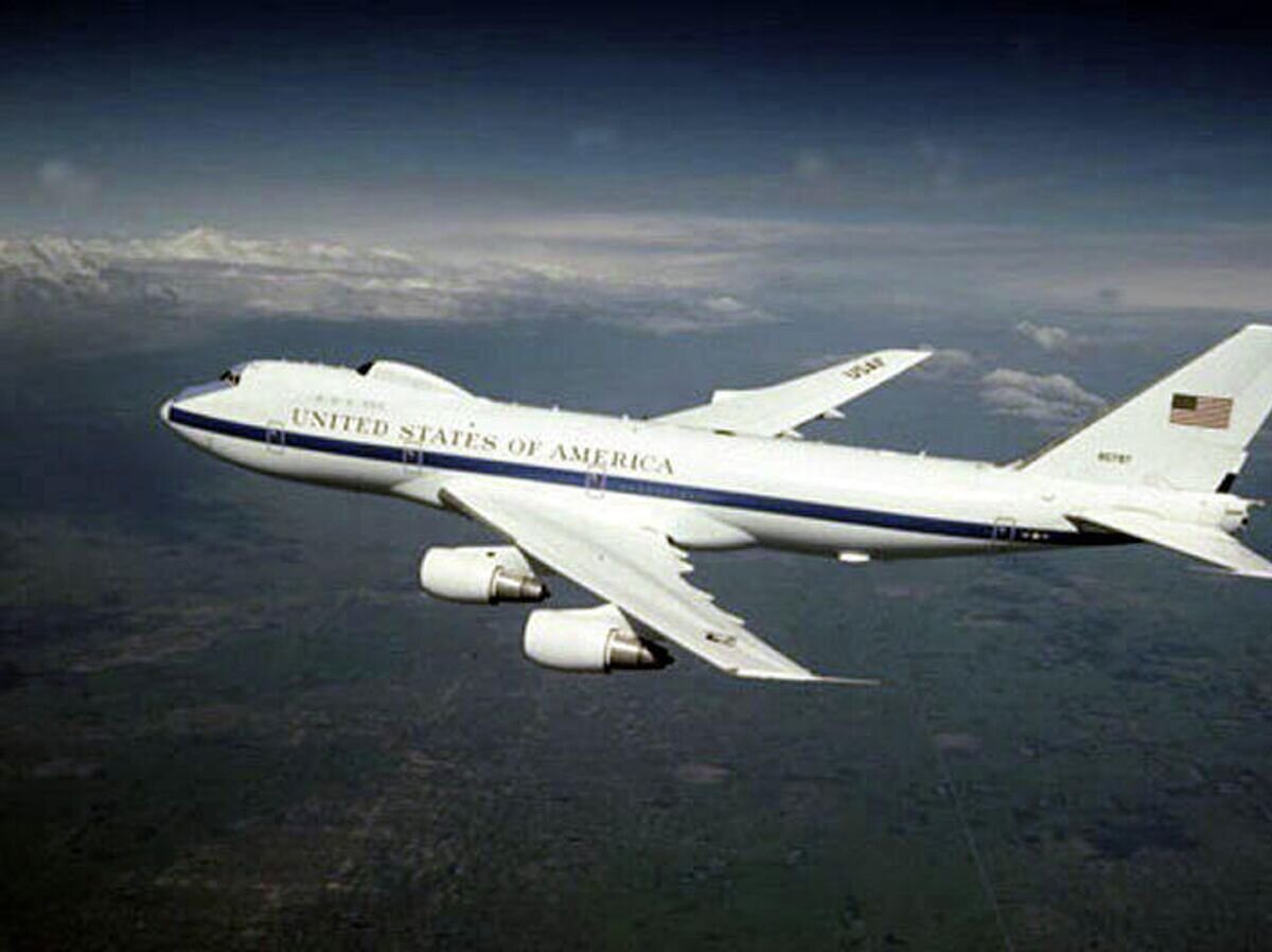    Самолет E-4B CC0 / /
