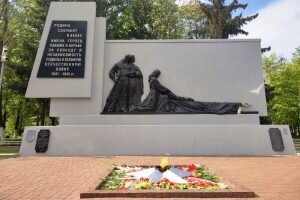 Пинск готовится отпраздновать 79-ю годовщину освобождения от немецко-фашистских захватчиков. Пинчан и гостей города ожидает день полный памяти, почитания и гордости за подвиги воинов-освободителей.