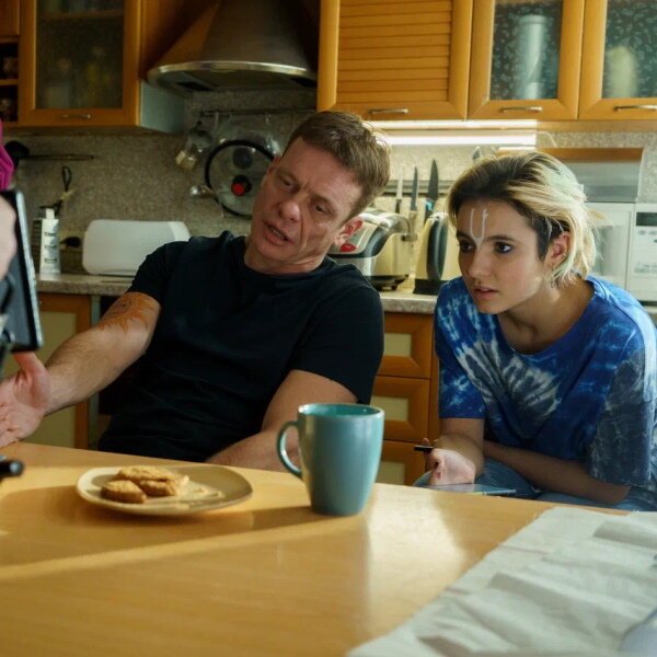     Павел Майков работает с трудными подростками в трейлере второго сезона «Контакта»