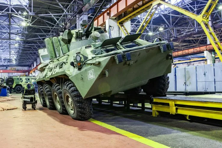 Амз александровск. Арзамас завод БТР. Завод АМЗ Арзамас. Тигр Арзамасский машиностроительный завод. Завод БТР 80 Арзамас.