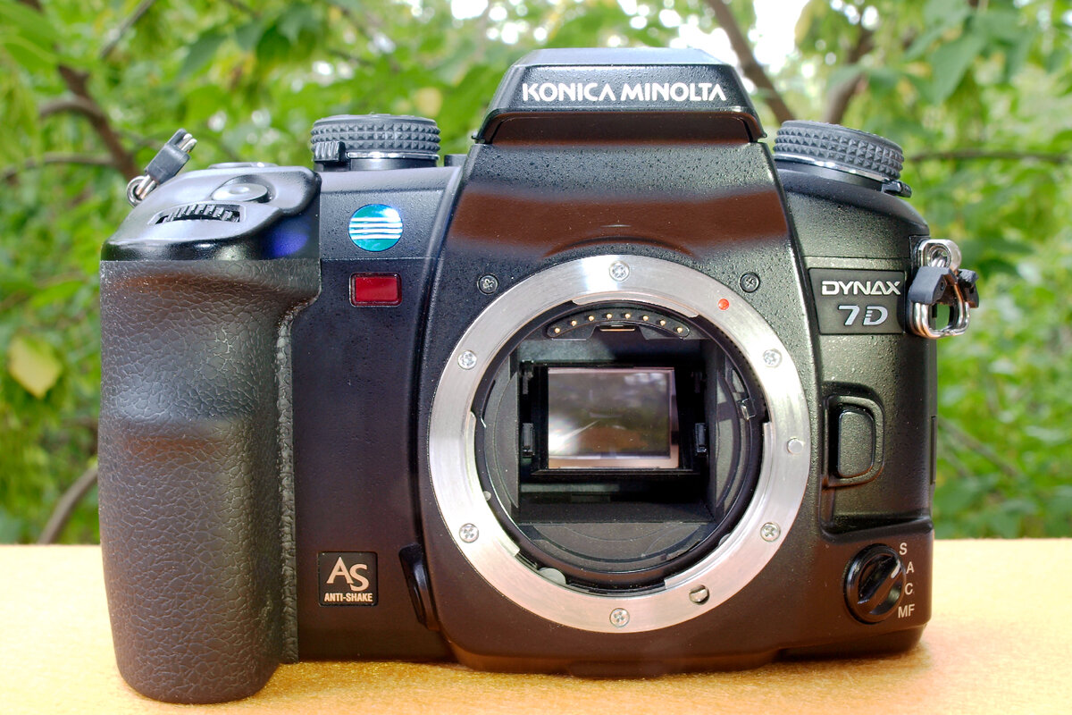 Konica Minolta Dynax 7D