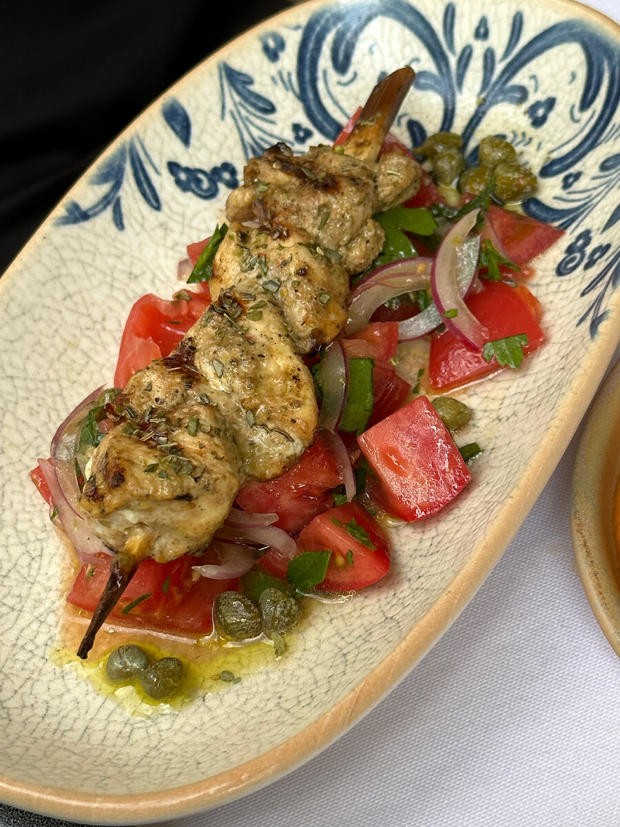 Моро ресторан. Интерьер ресторана. Moro кофейня. Moro ресторан. Moro москва.