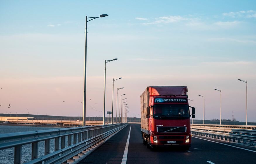    В России ощутимо подорожали грузовые перевозки