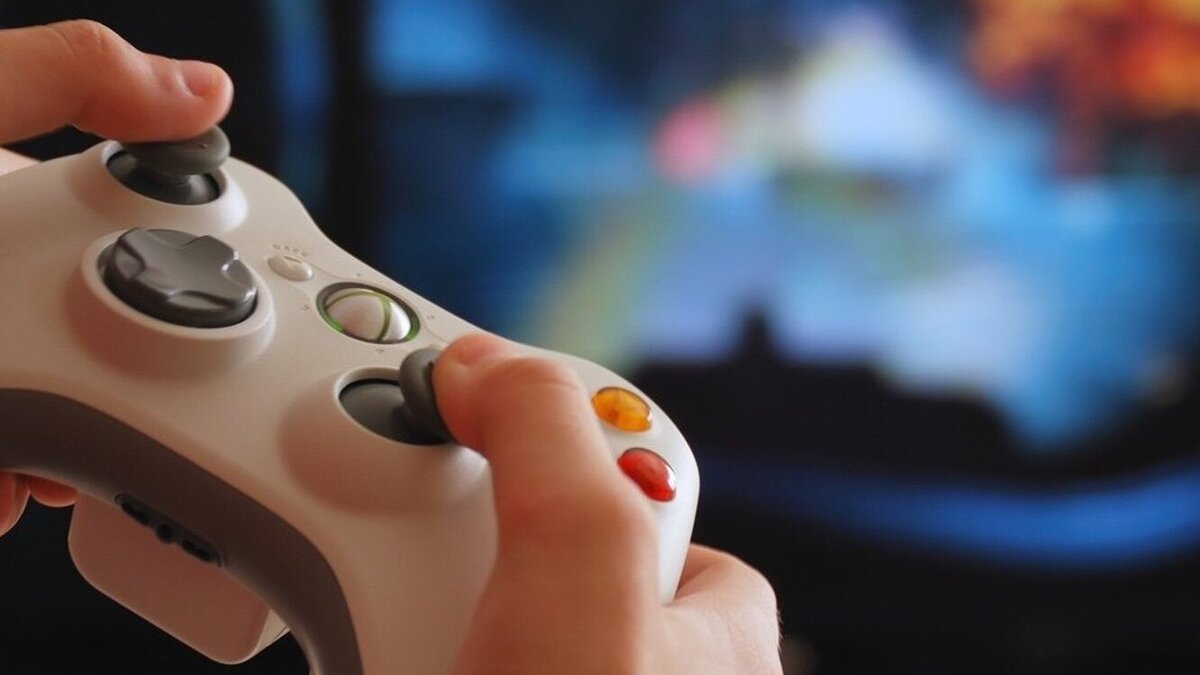     Более половины россиян уверены, что дети, которые проводят много времени за видеоиграми, плохо учатся, а это совершенно не так.