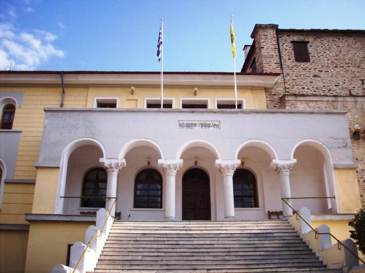 Автор и правообладатель данного изображения: http://mihailov-monastir.narod.ru/Afon/02StolitsaAfona.html