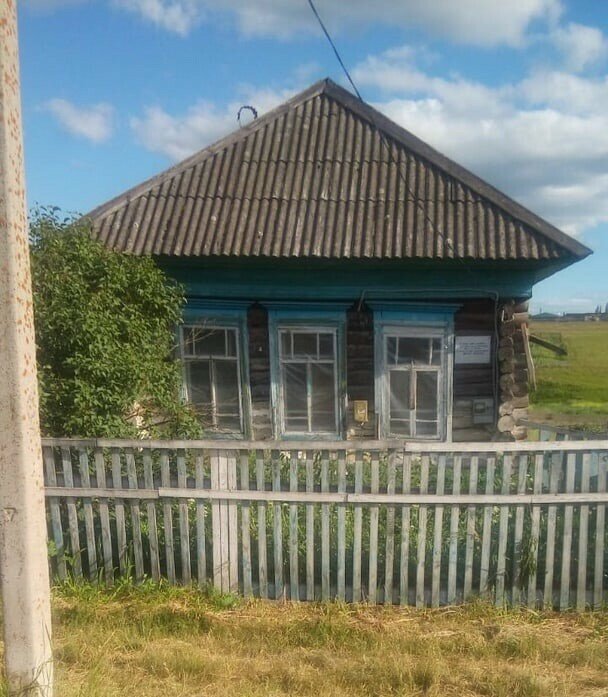 
Село Насибаш Салаватского района, домик с мемориальной доской:
«В этом доме родился известный советский поэт Михаил Львов (Габитов Рафкат Давидович). 1917—1988»
Фото: из открытых источников vk.com