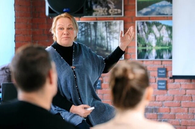    Екатерина Харитонова выбрала педагогику под влиянием среды, в которой жила. Фото: Пресс-служба «ЛУКОЙЛ-Пермнефтеоргсинтез»/ Сергей Королёв