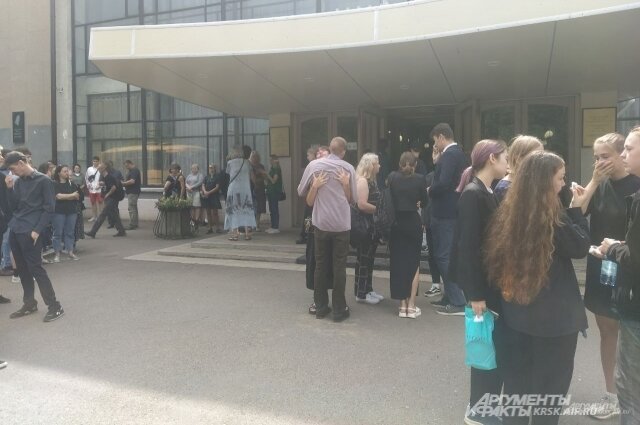    Больше всего среди пришедших подростков и детей. Фото:  АиФ/ Татьяна Бахтигозина