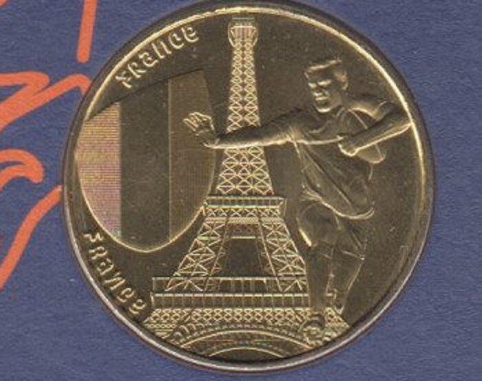 В преддверии чемпионата мира по регби, который принимает с 8 сентября по 28 октября Франция, монетный двор Парижа выпустил шесть монет номиналом 1/4 евро и одну монету номиналом 2 евро.-9