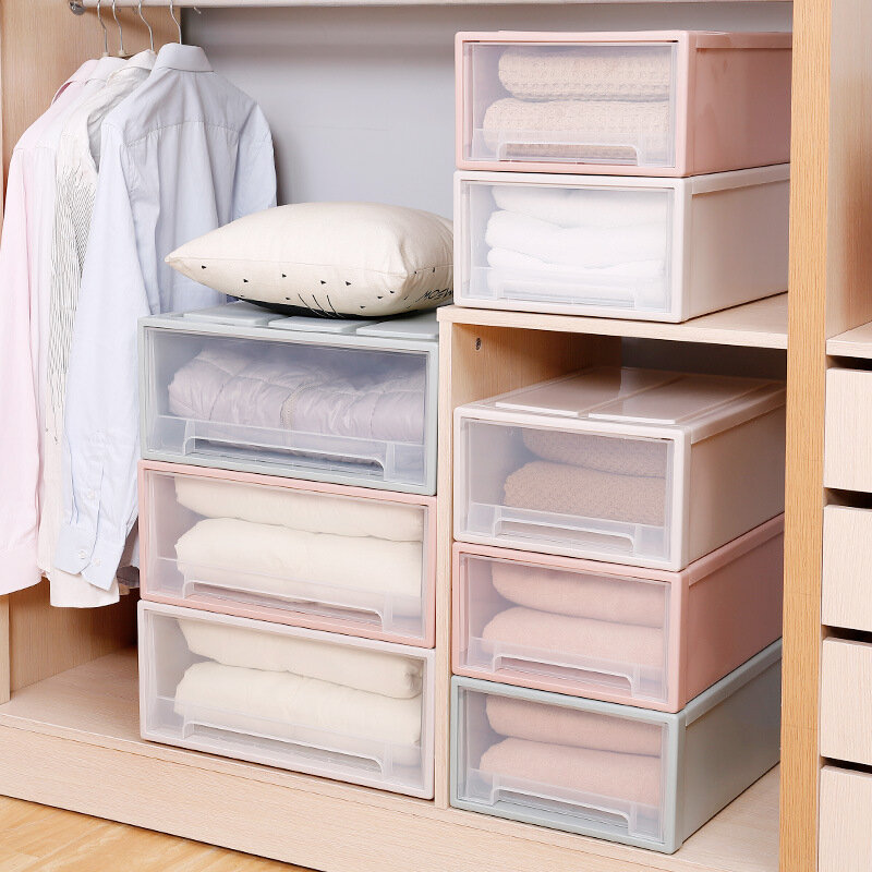 Хранение одежды в шкафу: наводим идеальный порядок