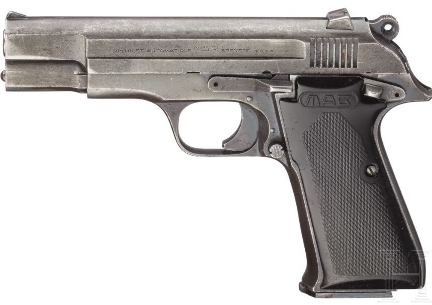Пистолет МАВ РА-15. Вид слева.