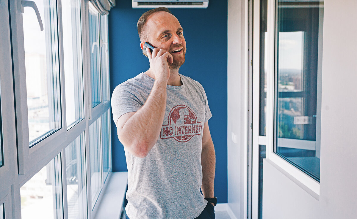 5 плюсов кнопочного телефона по сравнению со смартфоном