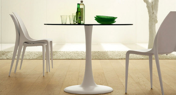 обеденный стол Hugo Bistrot фабрики Cattelan italia.                                        