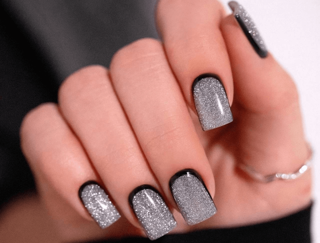 Маникюр с покрытием гель лак от мастера маникюра