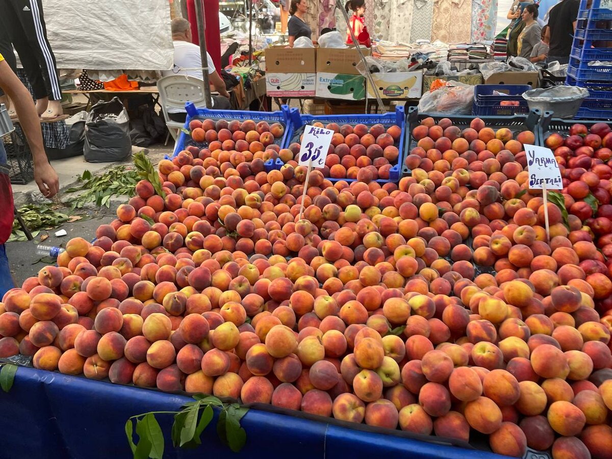 Персики прекрасны и на вид, и на вкус. Проверено.