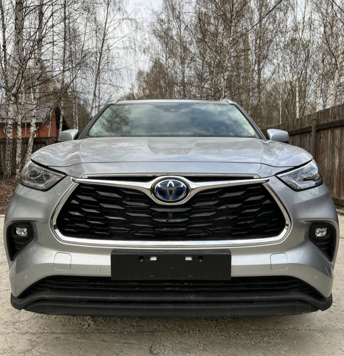 Toyota highlander hybrid 2022г.