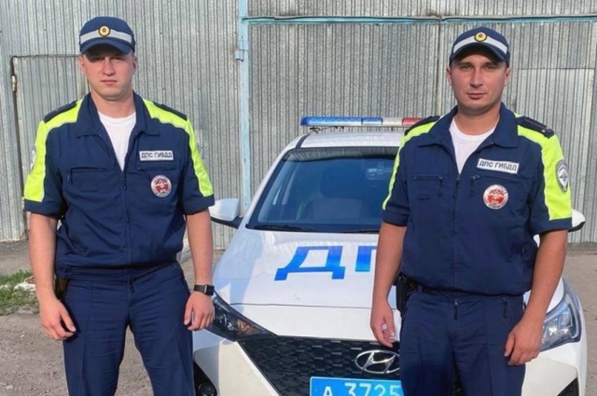    Омские инспекторы ДПС помогли спасти мужчину, сопроводив его в больницу