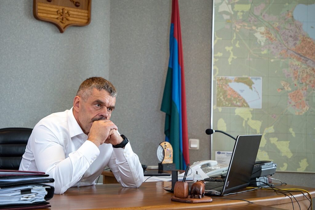 Владимир Любарский поменял кабинет мэра Петрозаводска на будни рядового СВО