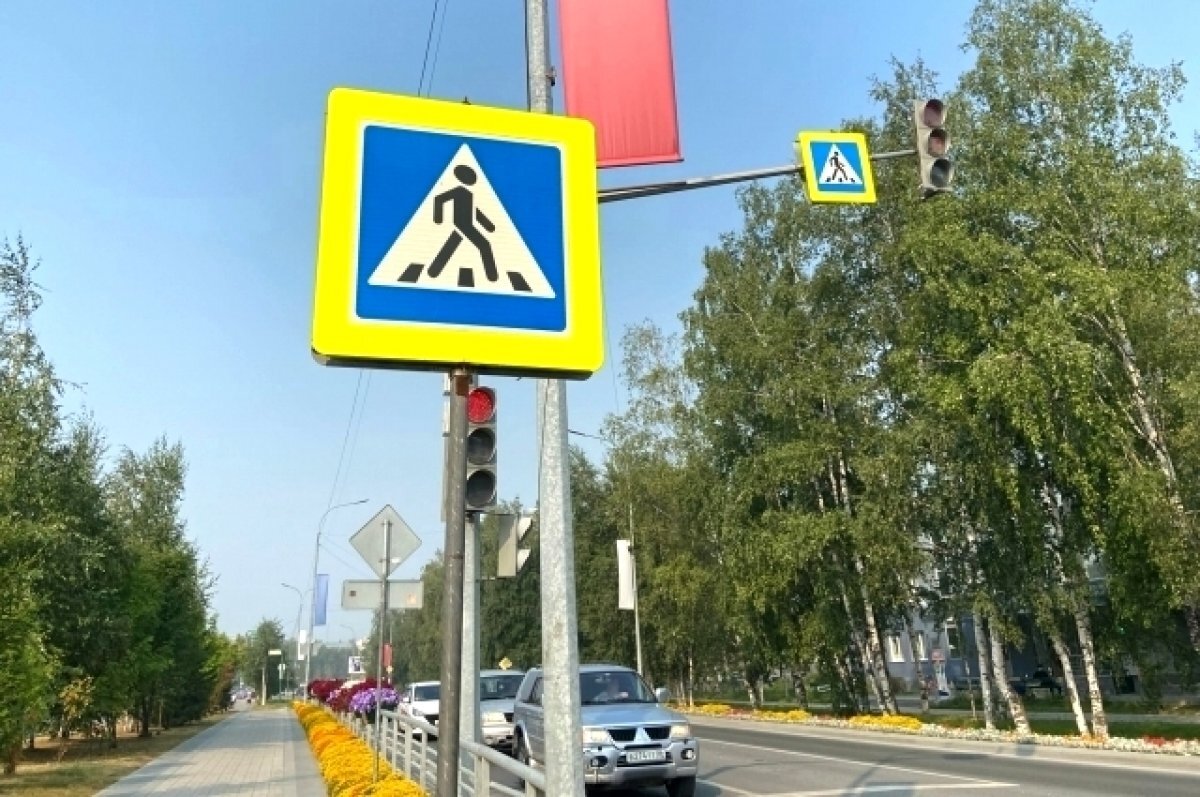    В Сургуте мать и трёхлетний ребенок попали под колеса Infiniti
