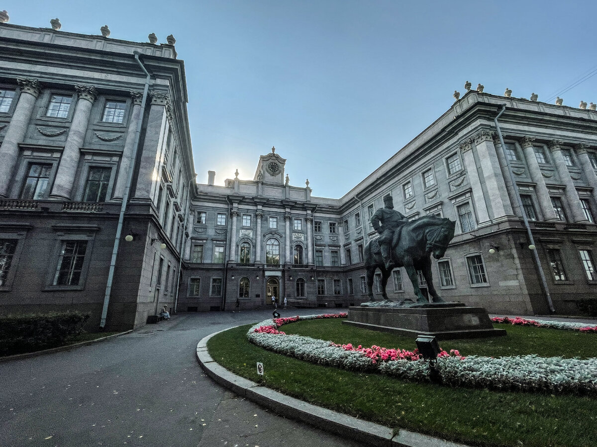 Мраморный дворец