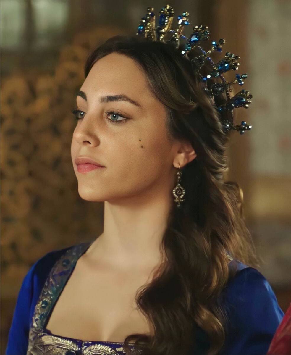 Дильруба провожает мужа