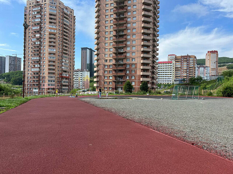 Пришкольный стадион. Снеговая падь. Владивосток