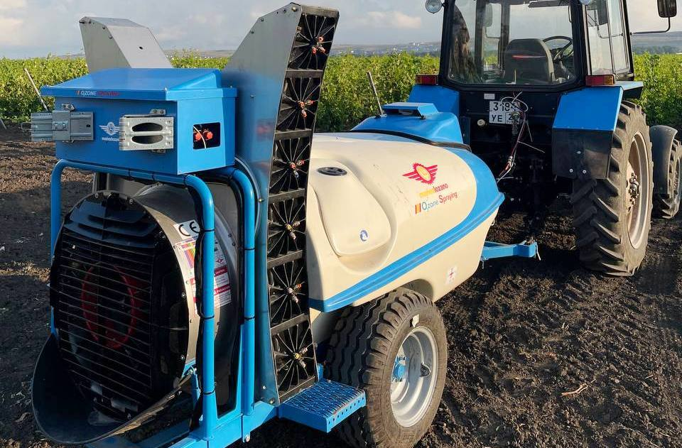 Опрыскиватель Manez Lozano Ozone Spraying. Фото Бизон