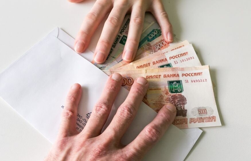    В Госдуме потребовали сажать на 4 года за взятки до 10 тыс. рублей