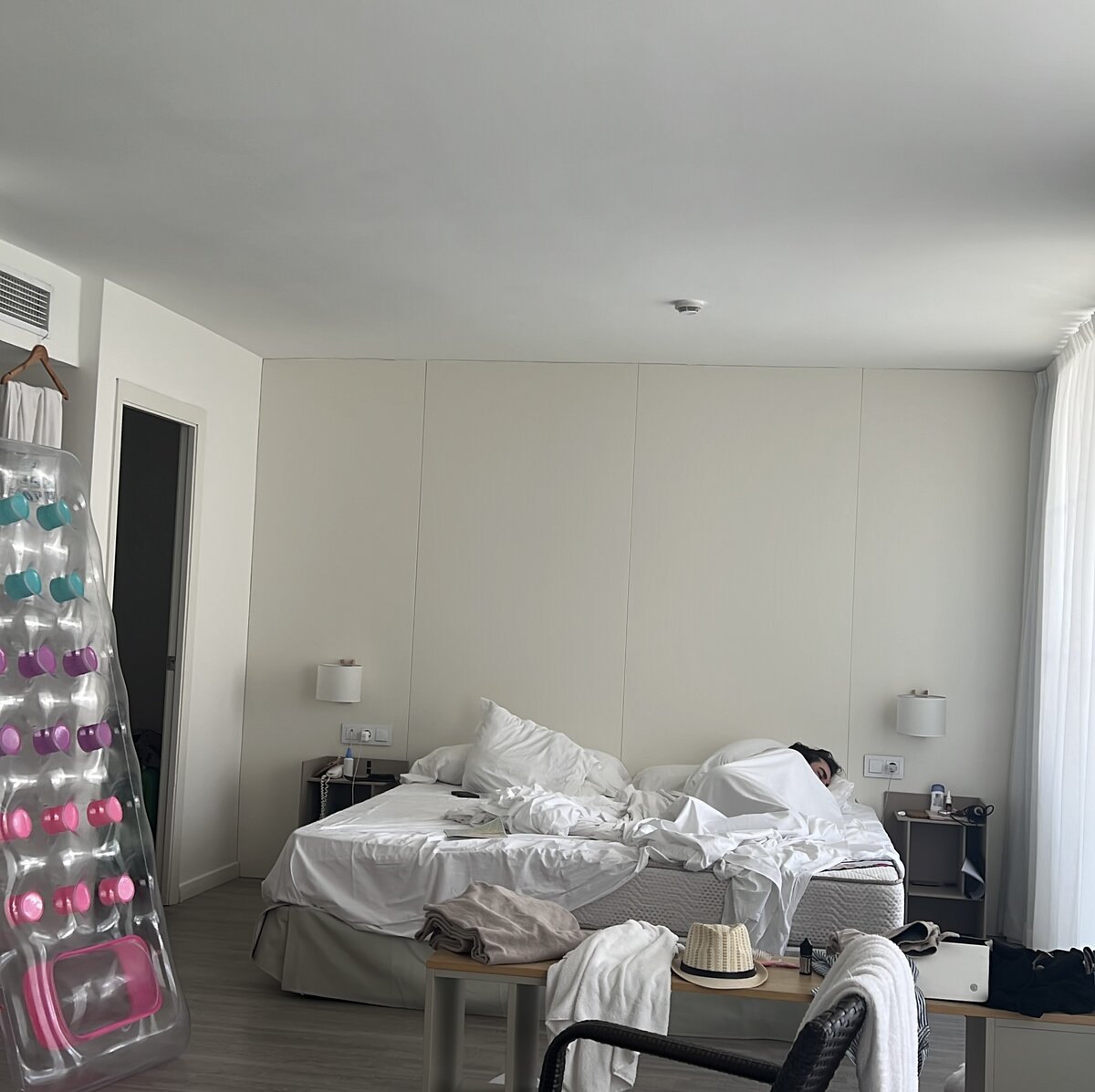 Дайте папочке поспать!