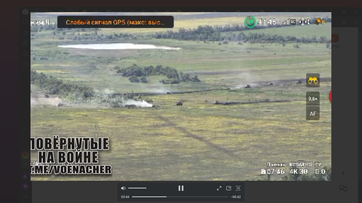 Наш танк один слева, по итогу: он не дал продвинуться колонне из 2-х танков и 6-ти броневиков, уничтожил ещё один броневик не в колонне