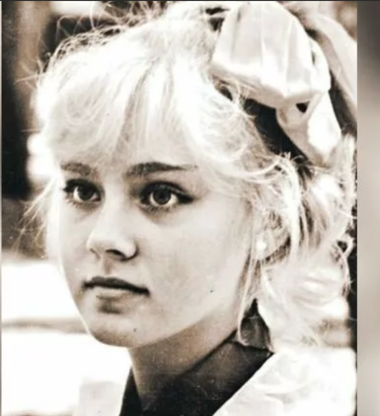 Мало кому так везет в личной жизни, хотя все мы мечтаем о долгой, счастливой, истинной любви. Так было в судьбе певиц Натали она же Наталья Миняева.-2