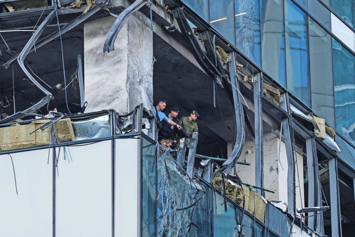 ПВО с разрывами: высотное здание в «IQ-квартале» в Москве после взрыва © IMAGO/TASS