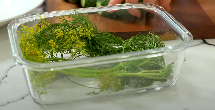 Простой рецепт огурцов