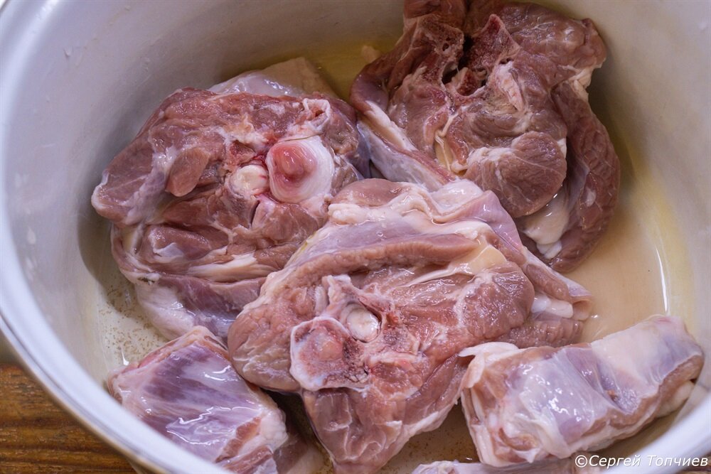 Баранину промыл