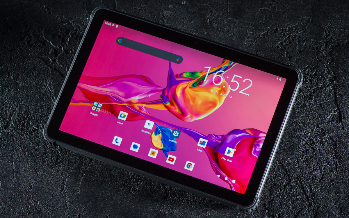 Agm pad p2. Бронированный планшет. Непробиваемый планшет