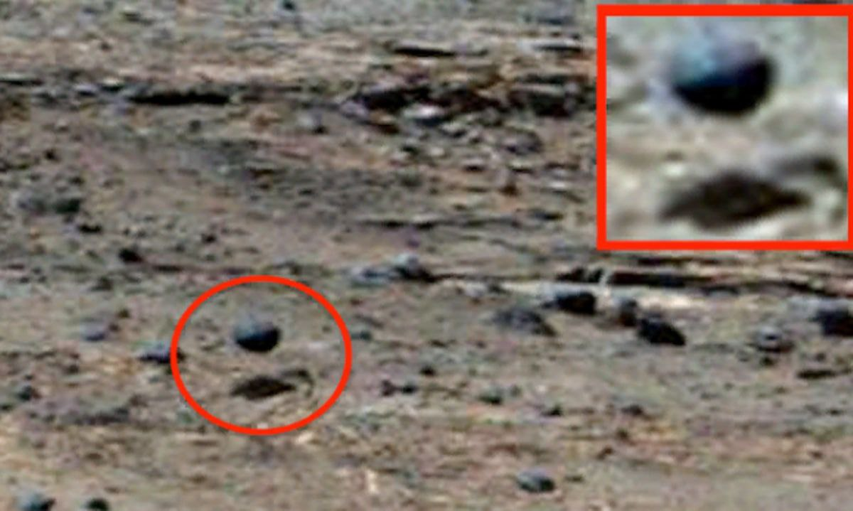 Марс снимки НАСА реальные. Скотт Уоринг Марс база НЛО. Снимок неопознанного объекта на Марсе. Снимок НЛО на Марсе. 3 апреля 14 20