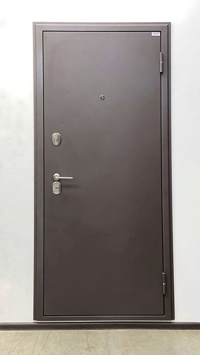 Элегант коричневый муар