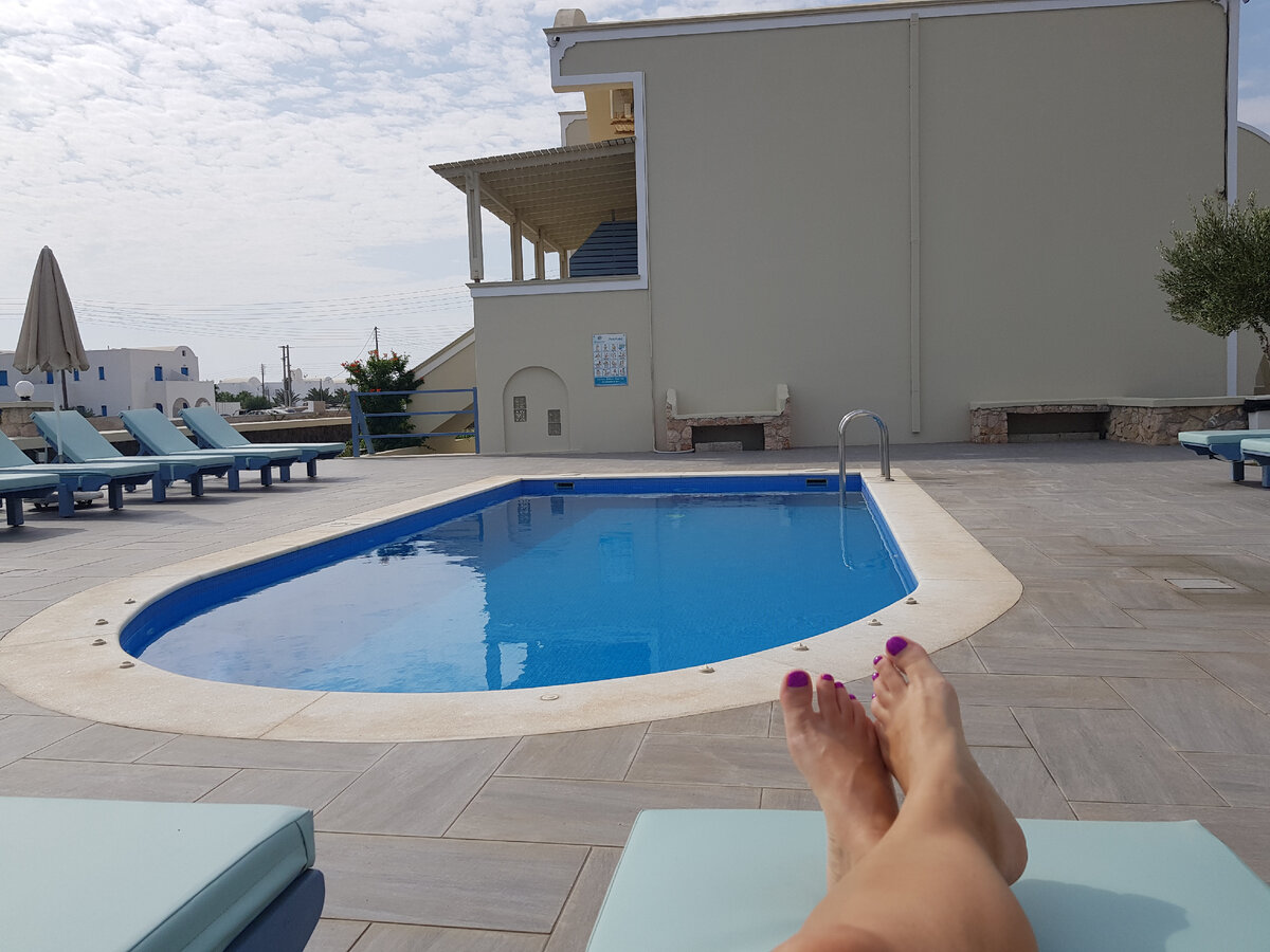 Отель Монолития, личный бассейн,  Санторини