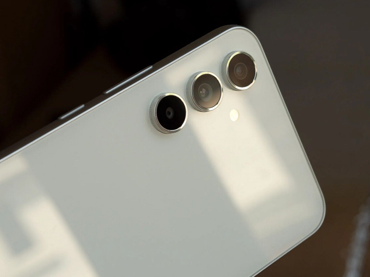    Бюджетный Samsung Galaxy A05s с околофлагманским дизайном на первых рендерах