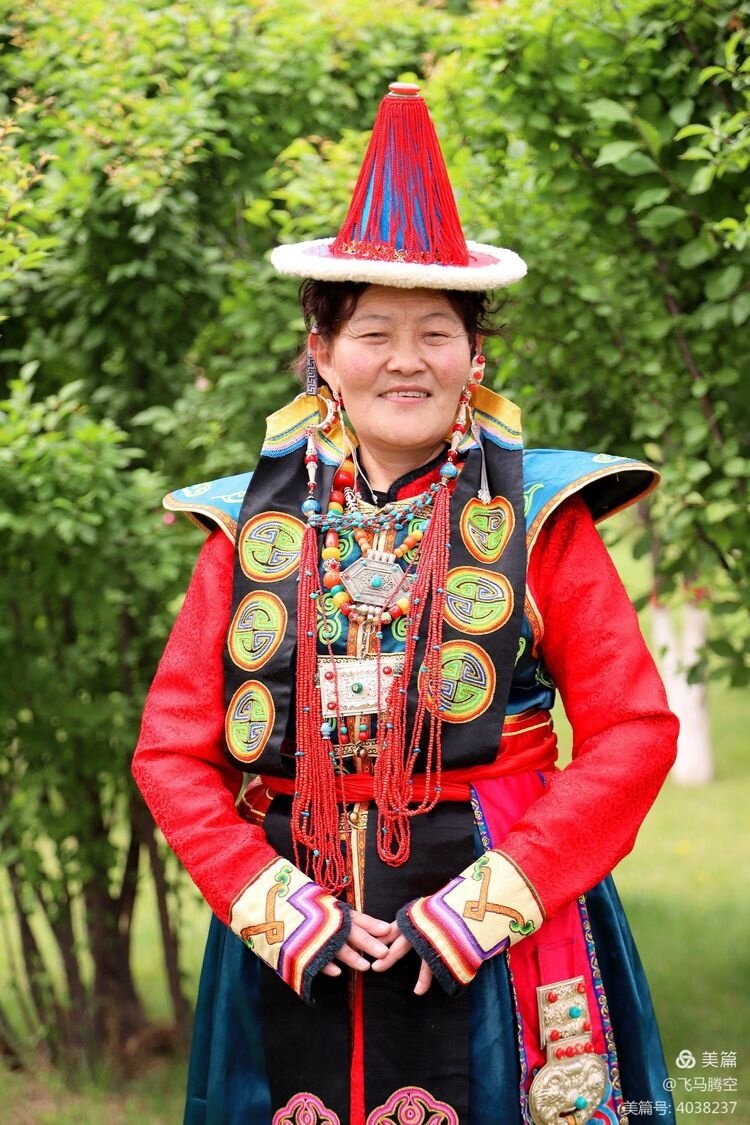 Традиционная одежда хошутов