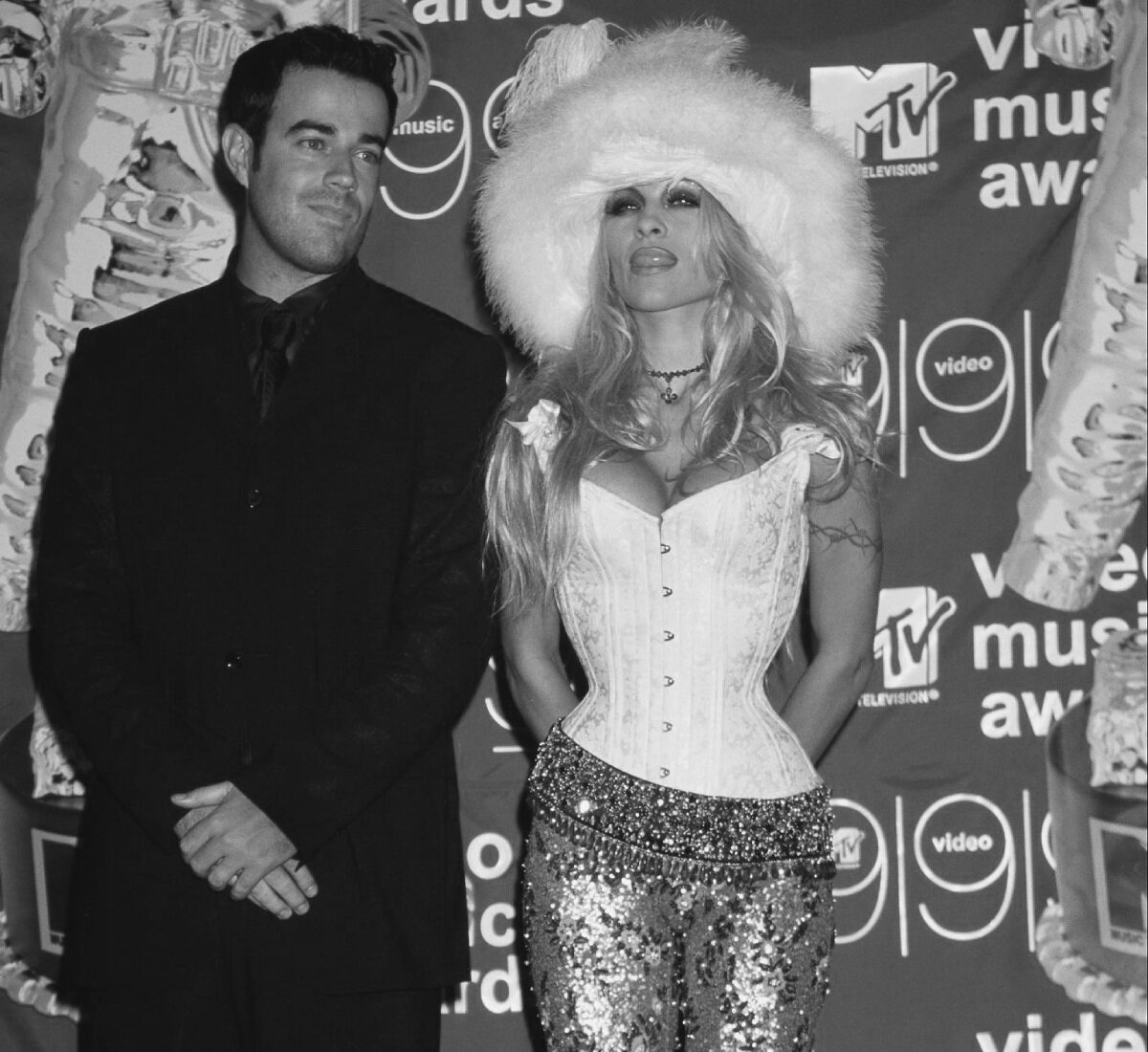 Памела Андерсон