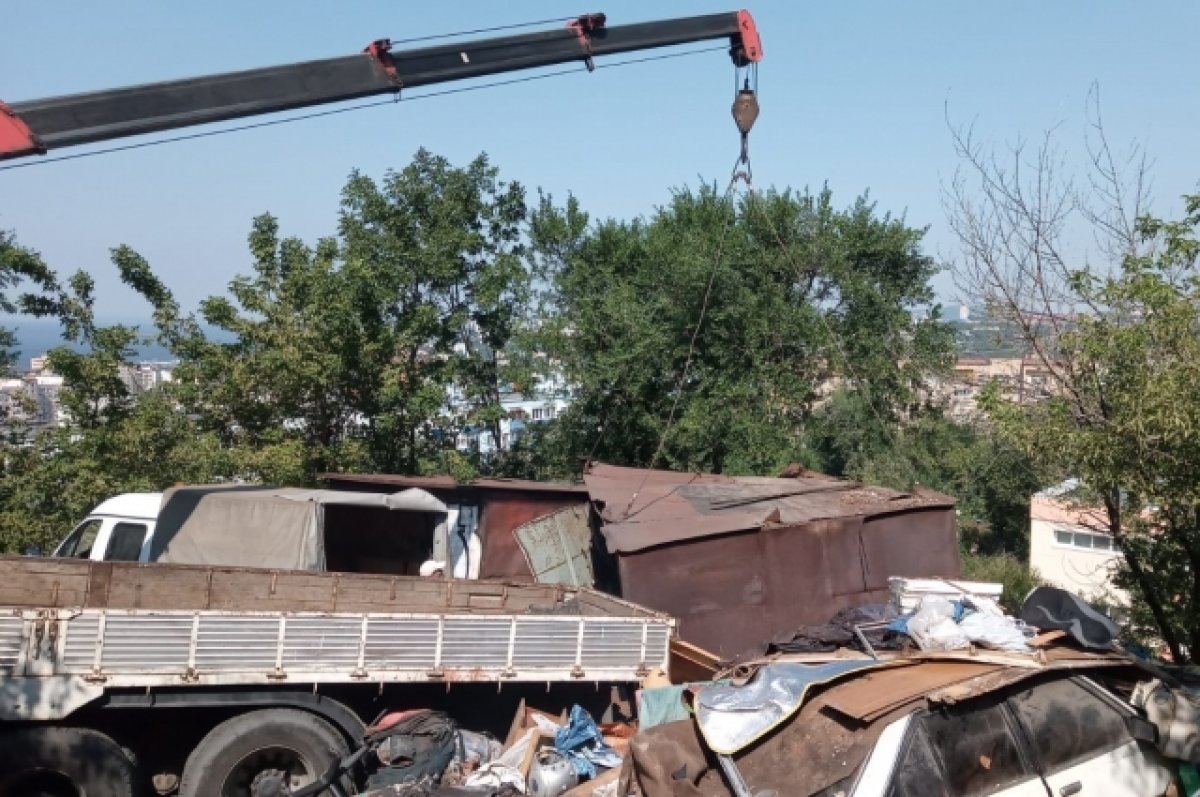    В выходные жители Лабытнанги приберут территорию вокруг гаражей