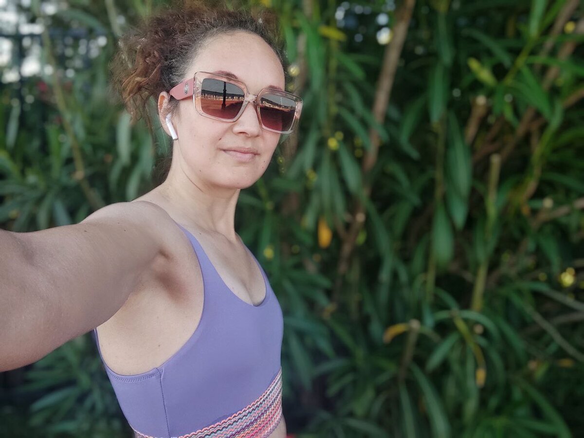 Мотивация - это то, что помогает начать. Привычка - это то, что помогает продолжать. 