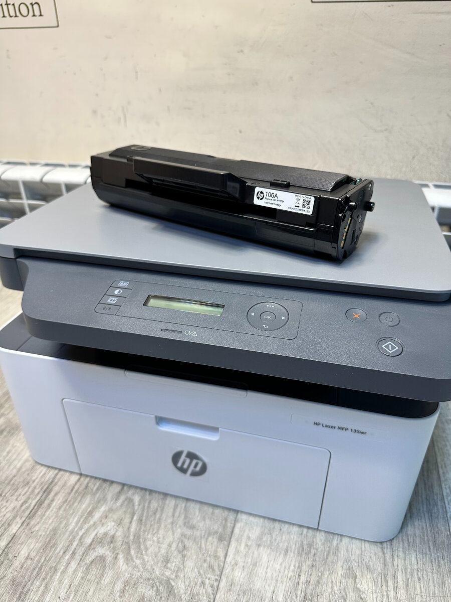 На сегодняшний день метод актуален для HP Laser 107a / 107r / 107w / MFP 135a / 135w / MFP 137fnw "Серый импорт": приобрел пользователь МФУ HP Laser MFP135 на 107-ом картридже (W1107A).