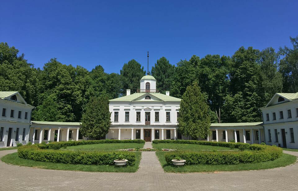 храм усыпальница колоннада архангельское. усадьба грачевка в ховрино. усадьба лермонтова середниково. грачевский парк усадьба. большие вяземы московская область усадьба.