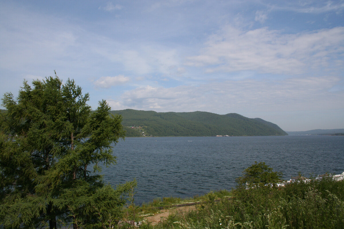 Байкал в Листвянке - когда жила в Иркутске и Ангарске, бывала там ежегодно, одно из распространенных туристических мест