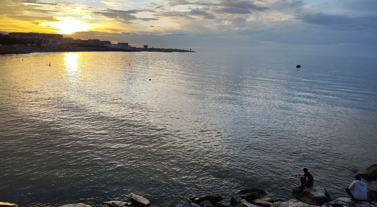 Каспийское море (Махачкала)