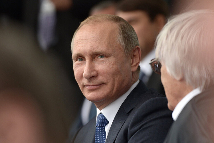   Политтехнолог Константин Калачев связывает происходящее с предстоящими президентскими выборами: «Задержание Стрелкова как точка входа в кампанию по выборам президента. До выборов 8 месяцев. Теперь о Путине либо хорошо, либо ничего!» Фото: kremlin.ru