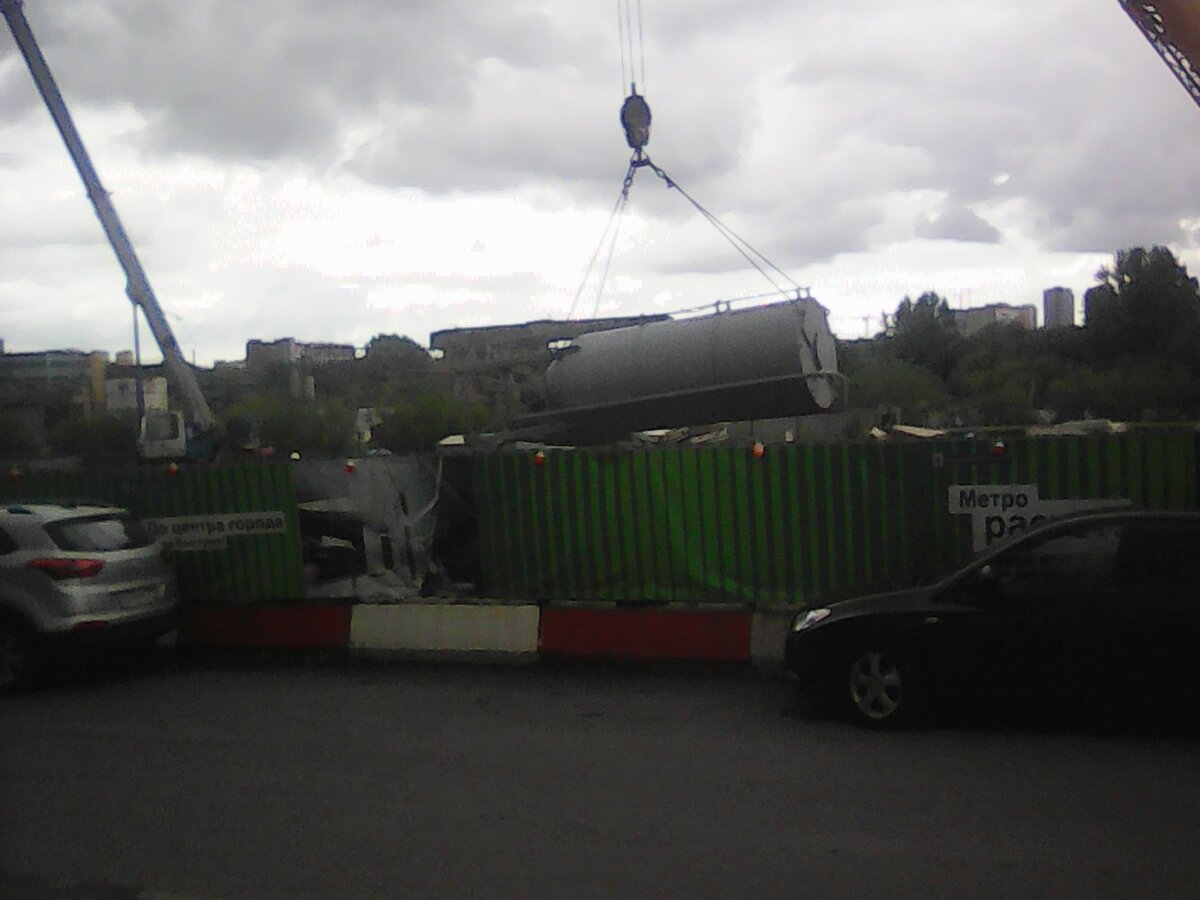 📷 1: Монтаж ёмкостей для бентонита.  