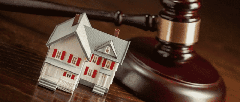 Если супруги не могут самостоятельно разделить имущество, то это будет сделано в судебном порядке